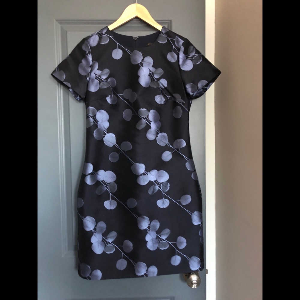 Banana Republic navy shift dress size 4